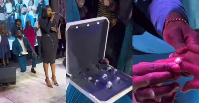 Pressure is becoming wesser: Nigerian man proposes to girlfriend with 7 rings during church service | Battabox.com