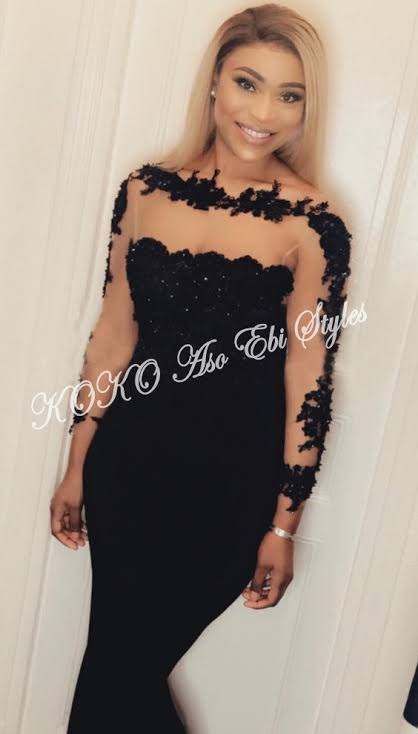 Net sleeves lace gowns
