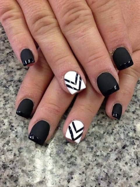 Black and white nails design
