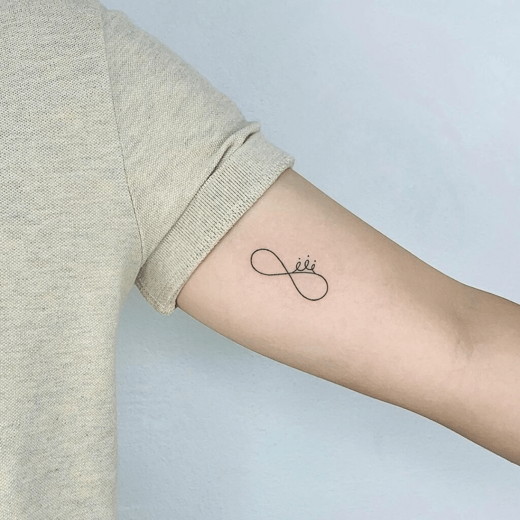 Top 18 Simple Tattoo Designs For Girls On Hand - October 2023