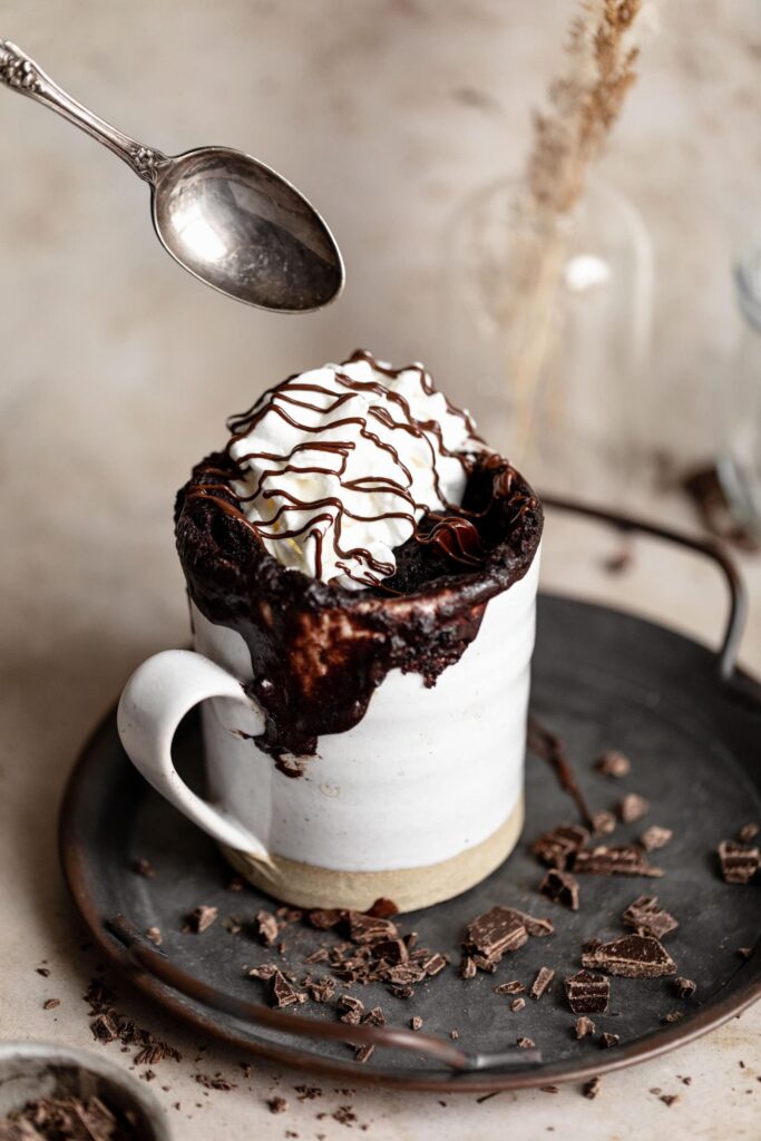 Mug chocolate cake design