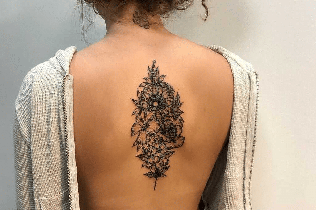 20 Gorgeous Back Tattoos for Women - BattaBox