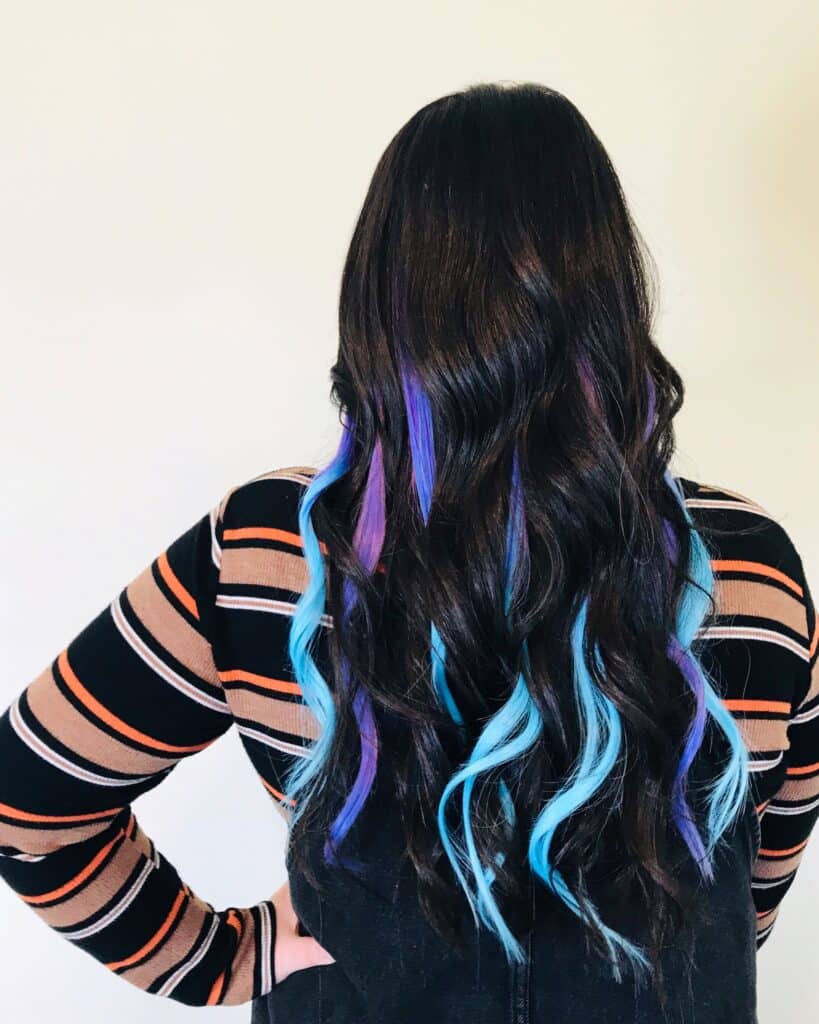 Colourful Extensions