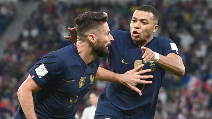 Giroud-and-Mbappe-send-France-to-the-QF