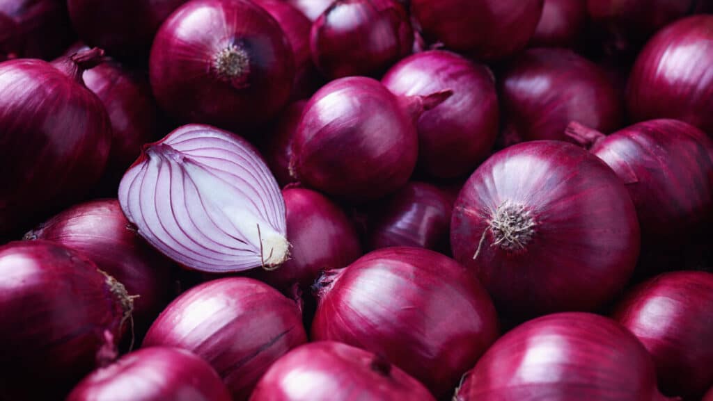 Onions, the Undisputed Tear-jerker - battabox.com