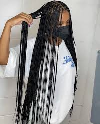 Long straight Knotless braids