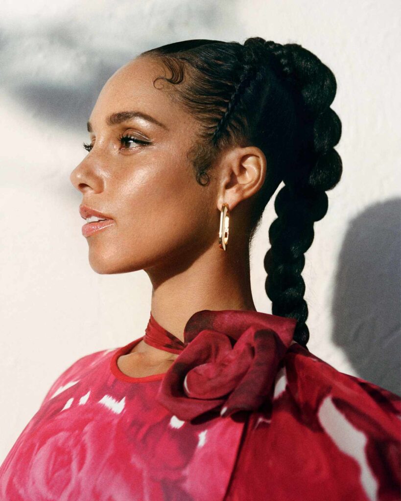 Alicia Keys as one of the "black female singers."